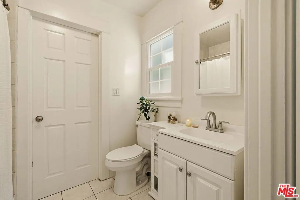 6603 Willoughby Avenue, Los Angeles, California 90038 home-pic-19